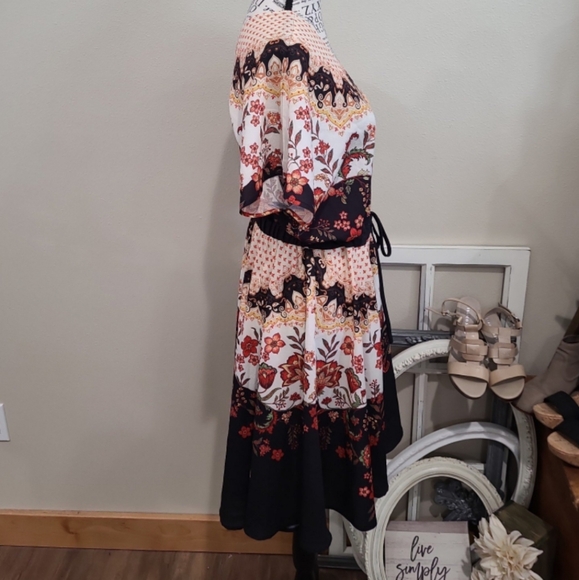 Umgee Womens SZ Med. Multi print tie waist dress front back V neck hi low boho - Picture 4 of 7